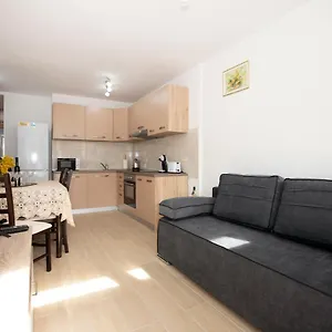 Apartment Ive, Split